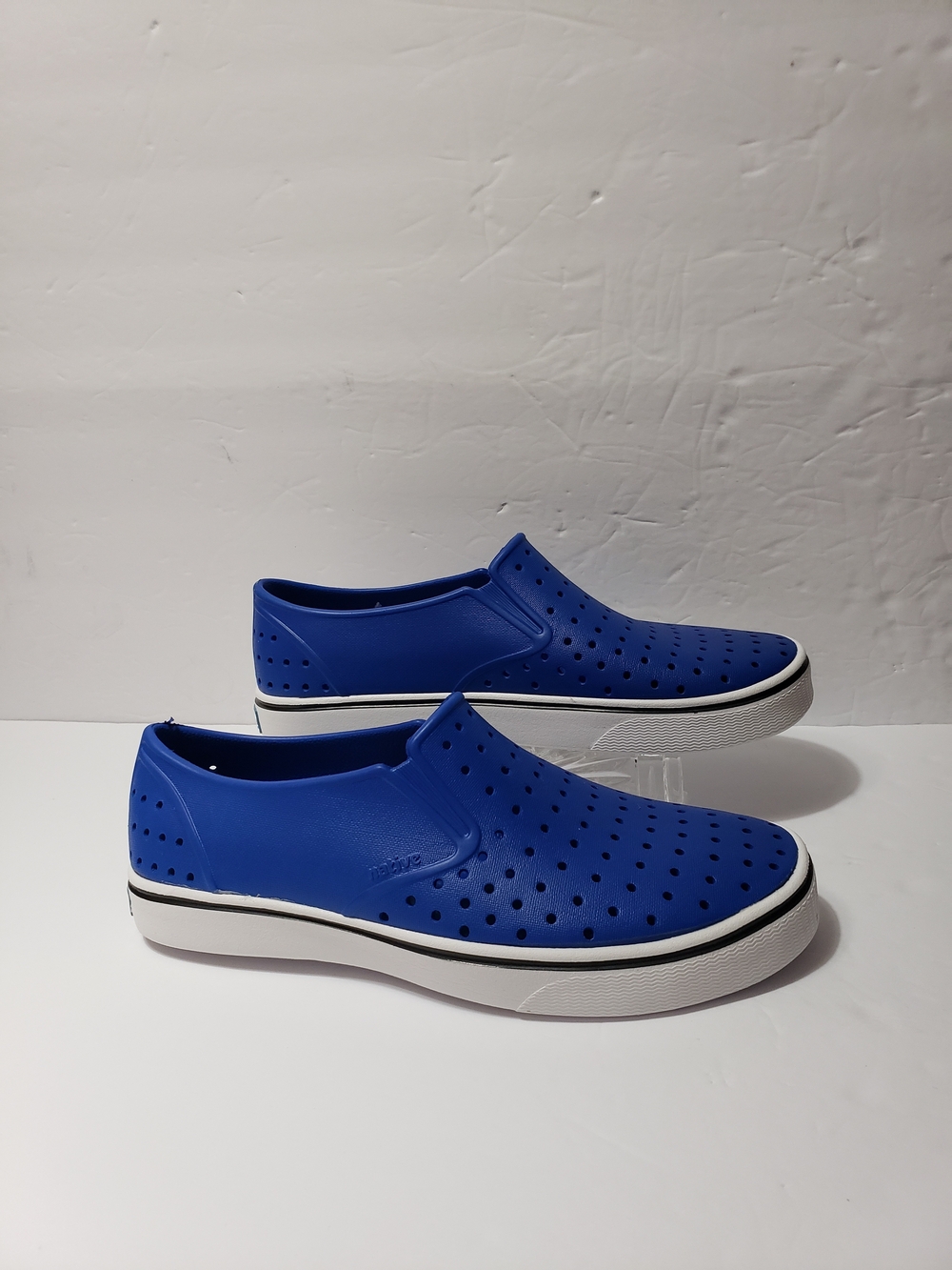 NATIVE *Miles* Slip-On Men's Sneakers Size 9